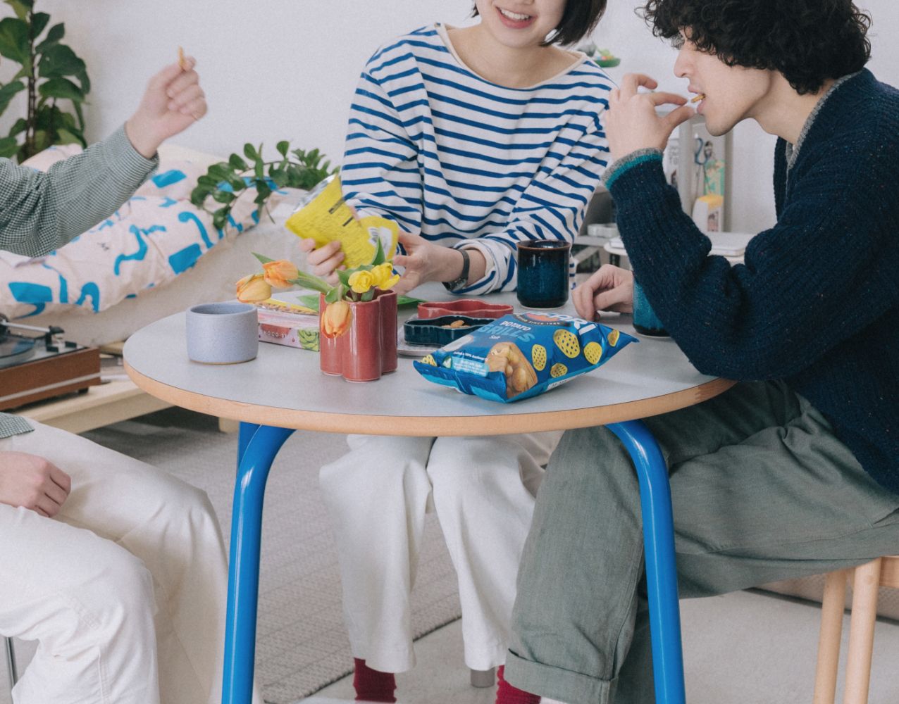 PAO DINING TABLE