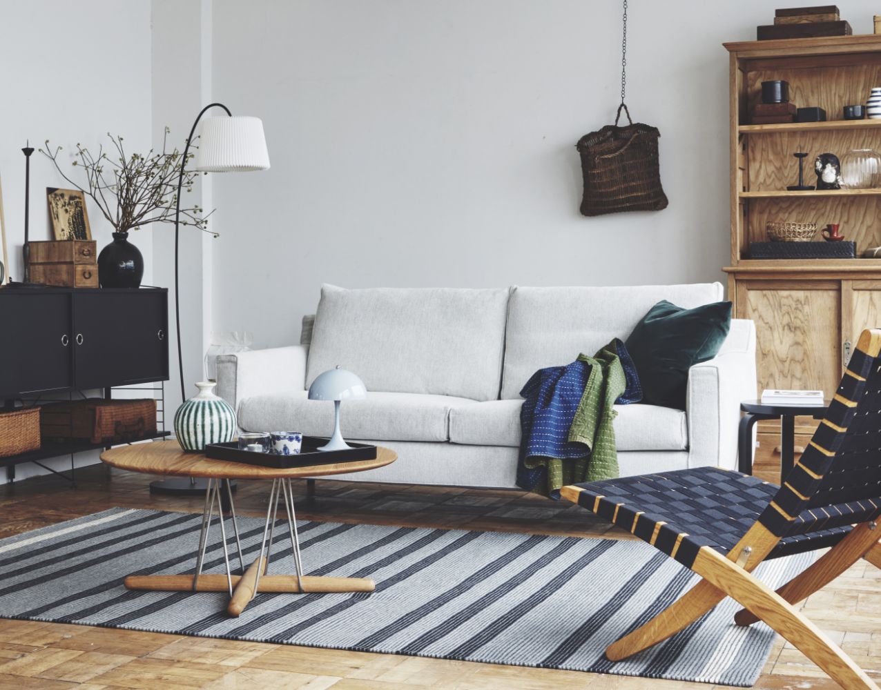 STREAMLINE SOFA
